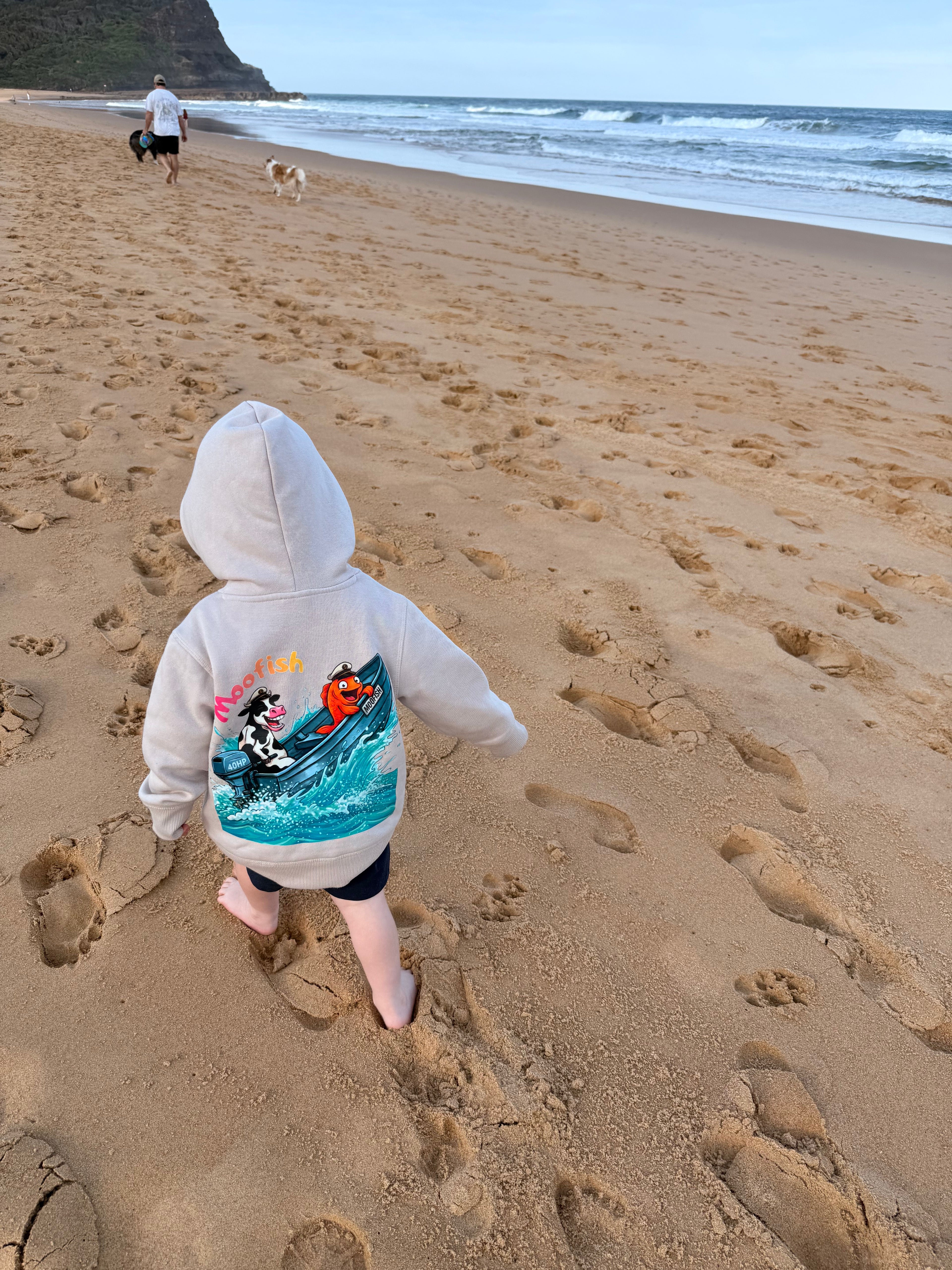 MOOFISH TINNIE BASHING HOODIE