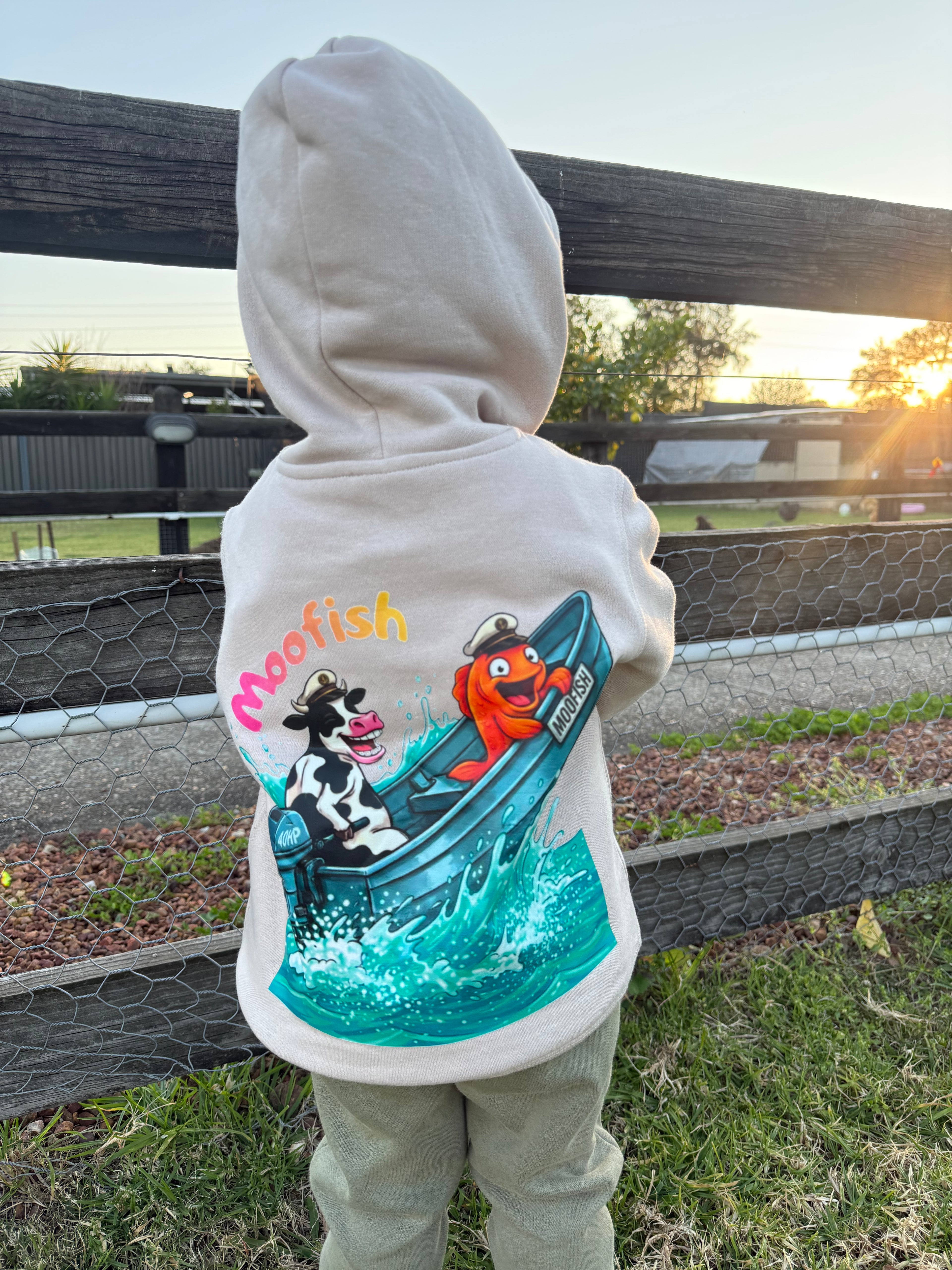 MOOFISH TINNIE BASHING HOODIE